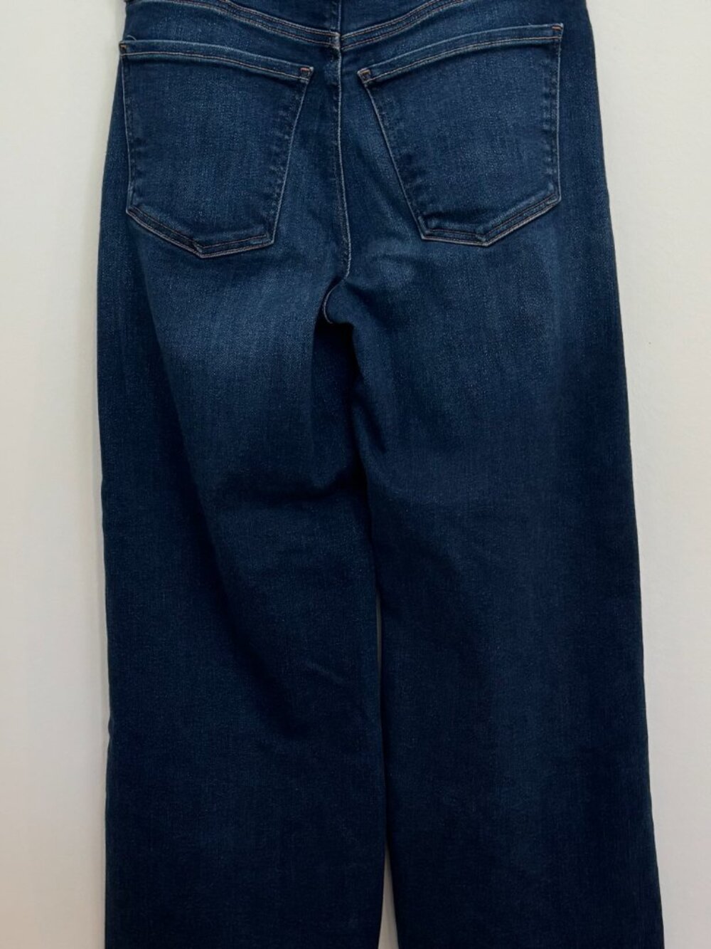Citizens of Humanity Lyra Wide-Leg Raw Hem Crop Jeans - 27 - Picture 5 of 8
